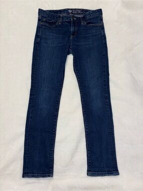 Women’s Gap Dark Wash Real Straight Leg Jeans size 4